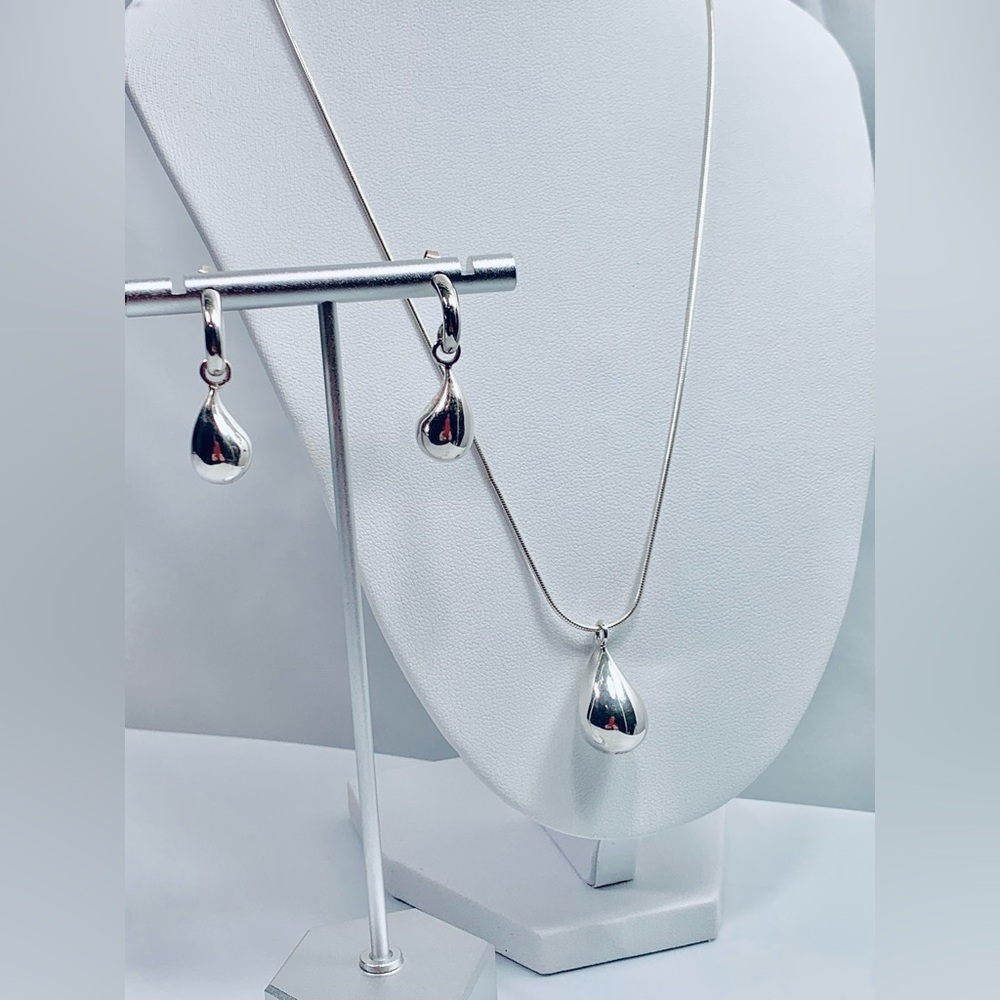 Silpada Set - Solid Sterling Teardrop Post Drop E… - image 1